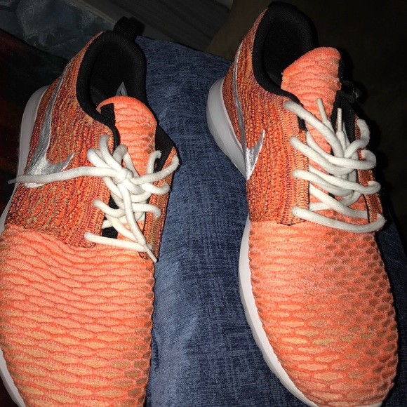 Nike roshe Flyknit “Random Yarns” Sz 9.5 - Picture 4 of 6